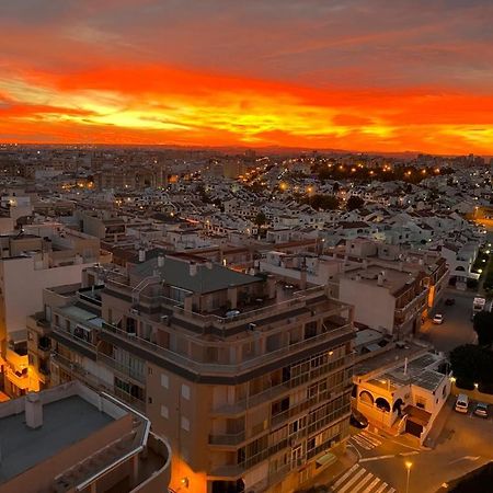 Tus Vacaciones Junto Al Mar Appartement Torrevieja Buitenkant foto