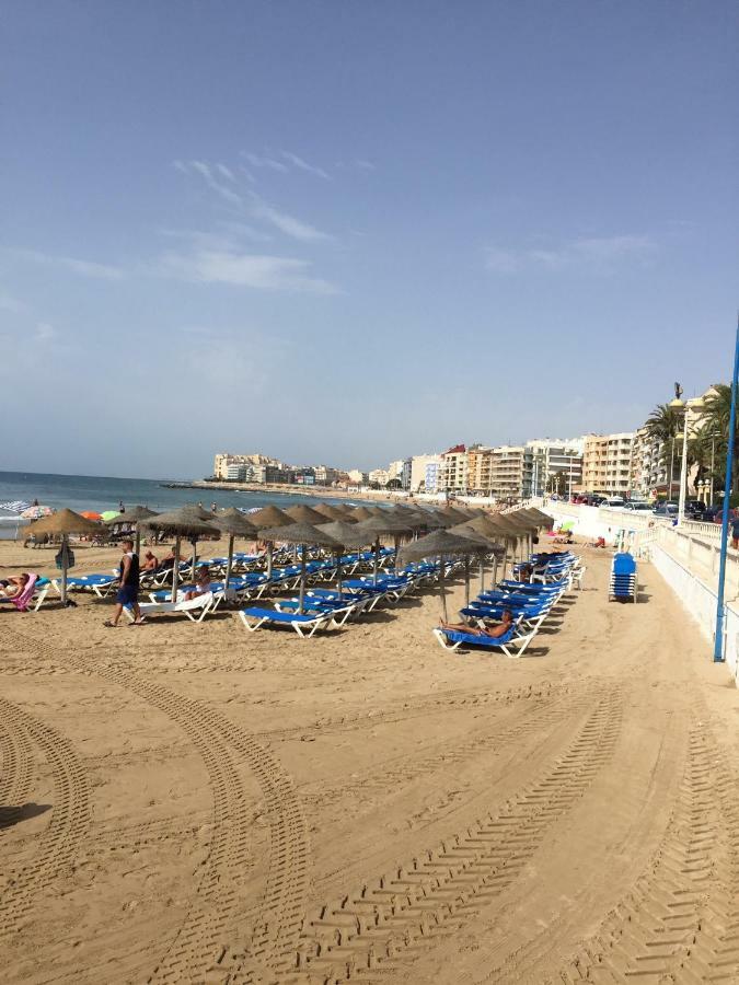 Tus Vacaciones Junto Al Mar Appartement Torrevieja Buitenkant foto