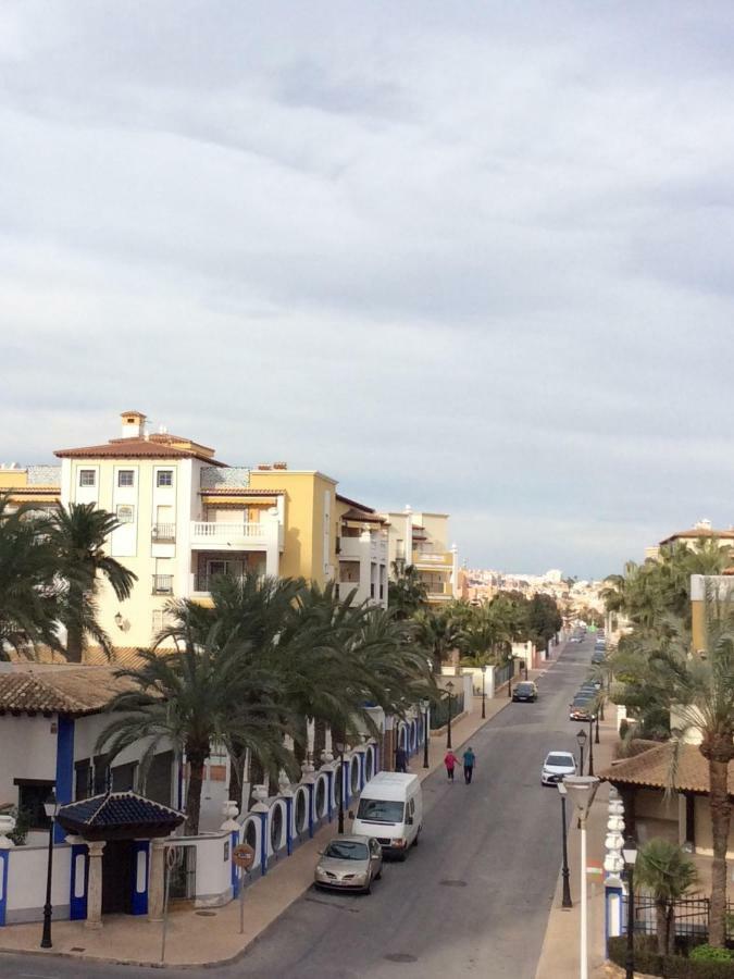 Tus Vacaciones Junto Al Mar Appartement Torrevieja Buitenkant foto